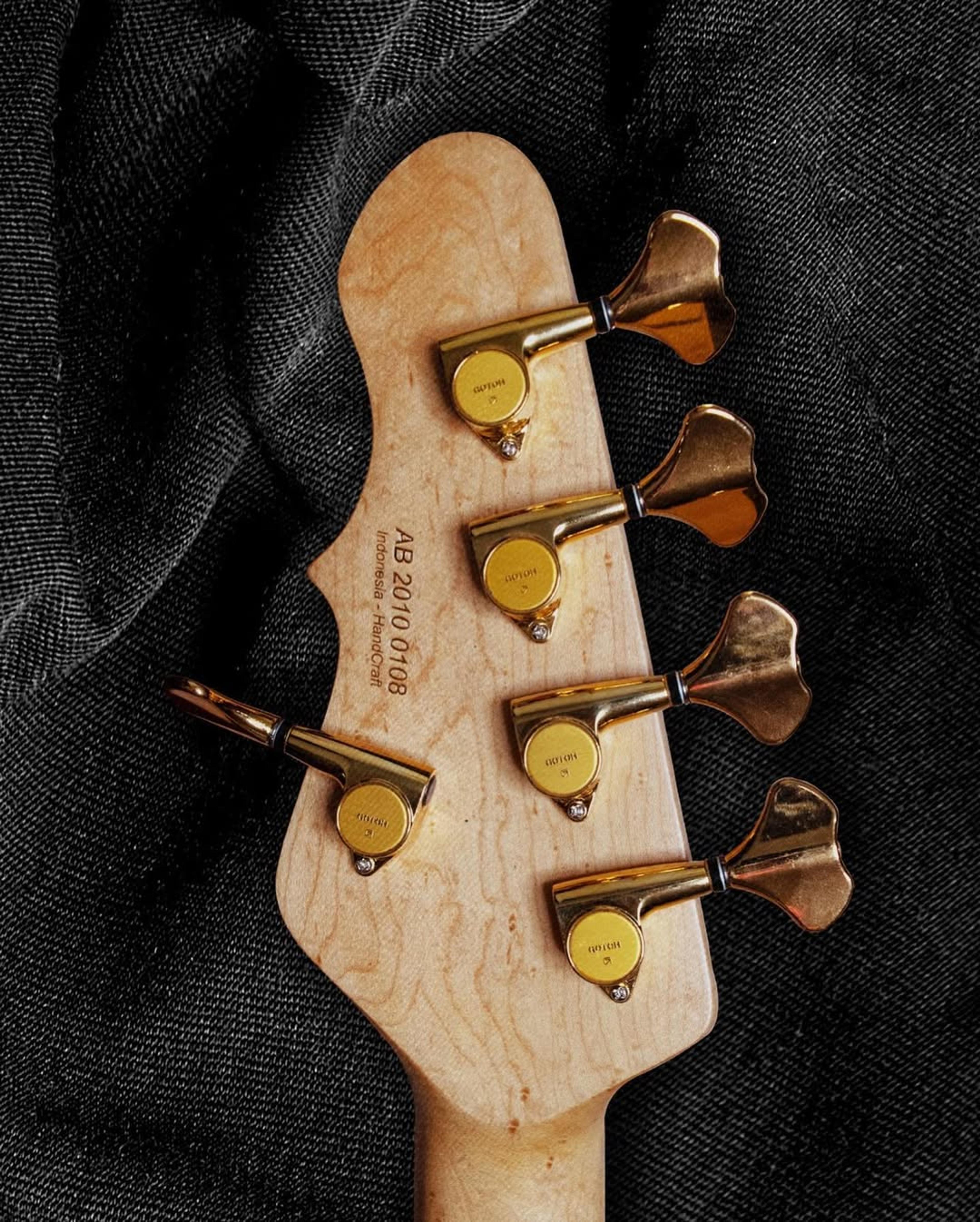 Back Headstock view of the ODIENG Corvette 5 string bass