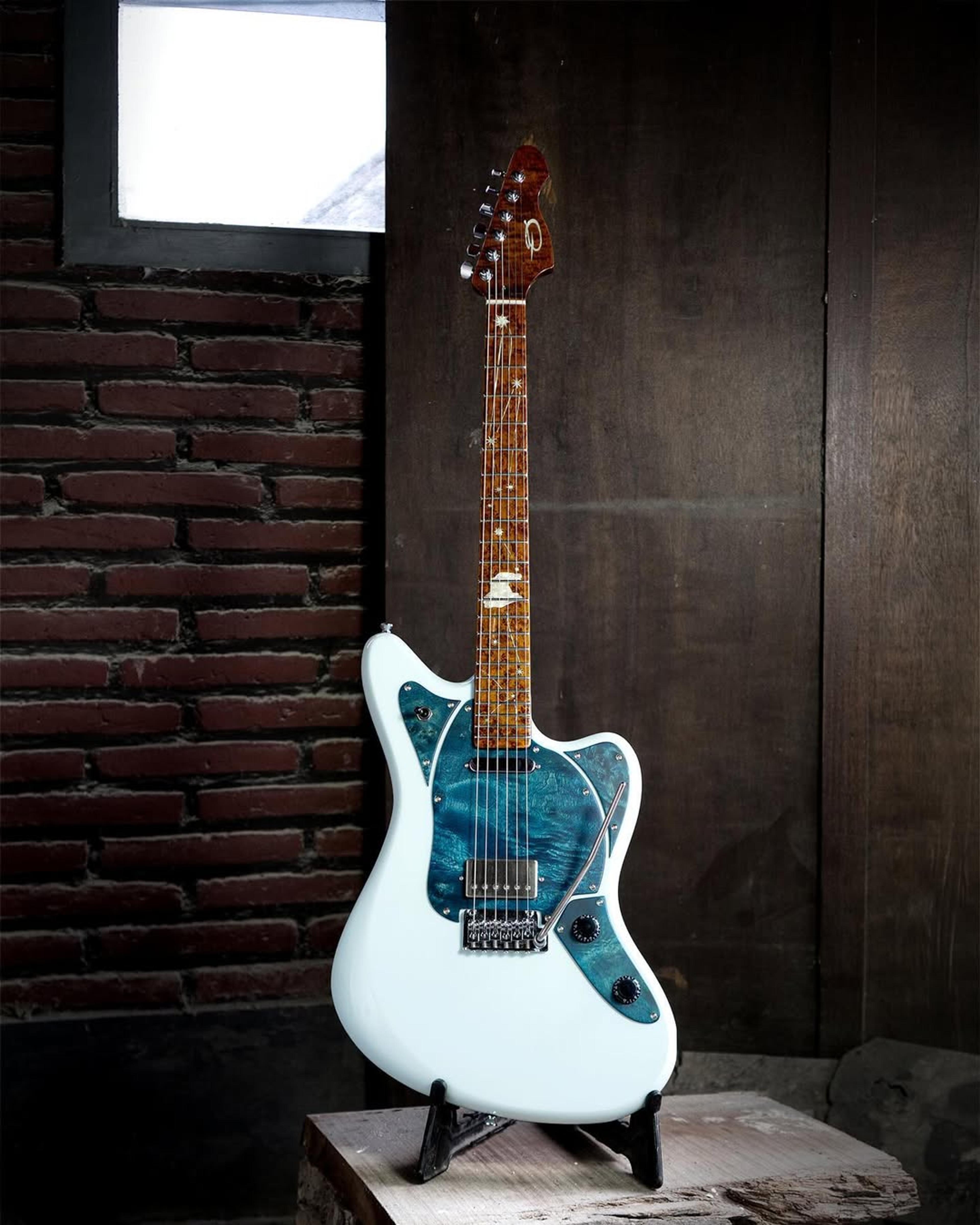 Full front view of the ODIENG Baruna 6 string guitar