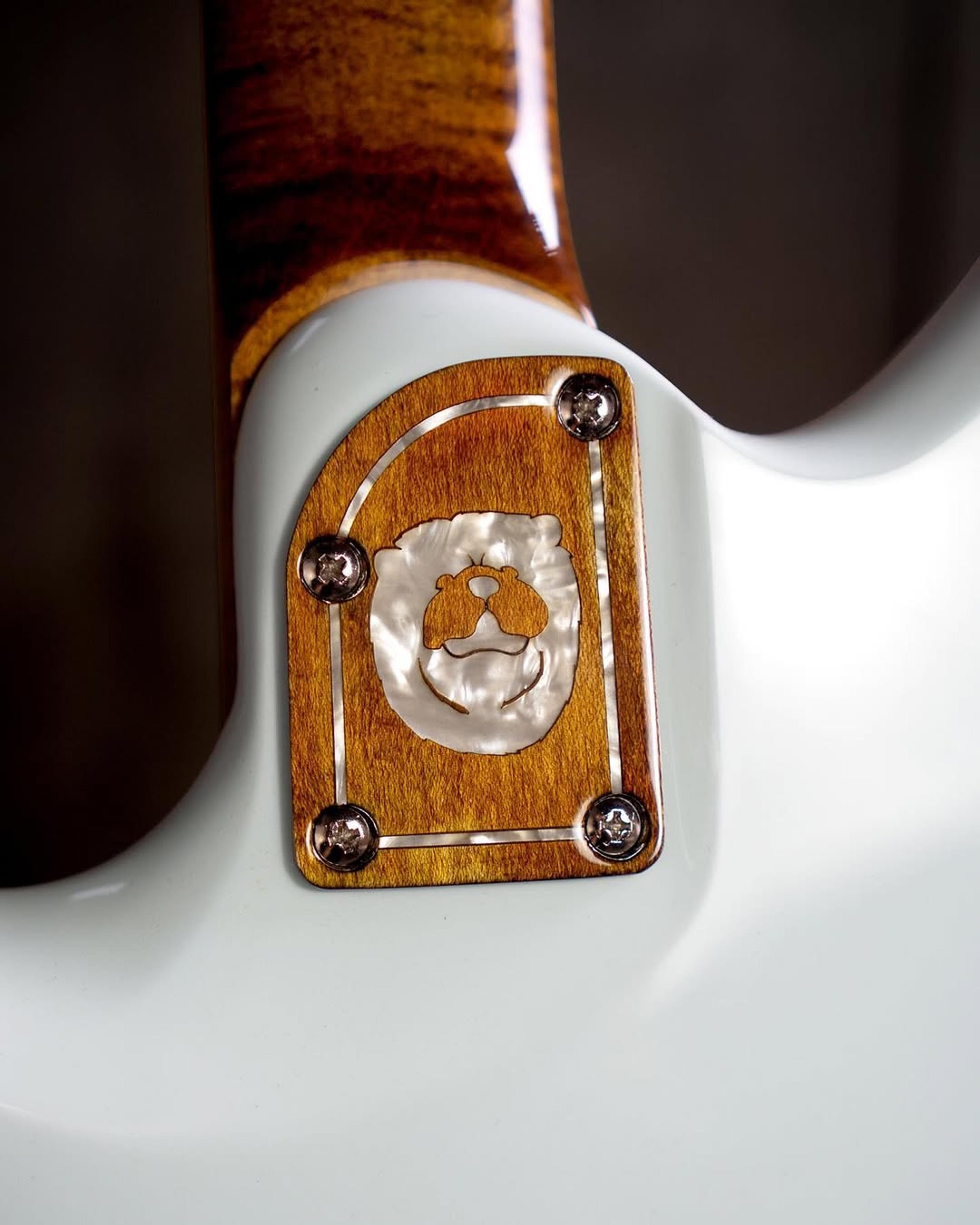 Back detail view of the ODIENG Baruna 6 string guitar