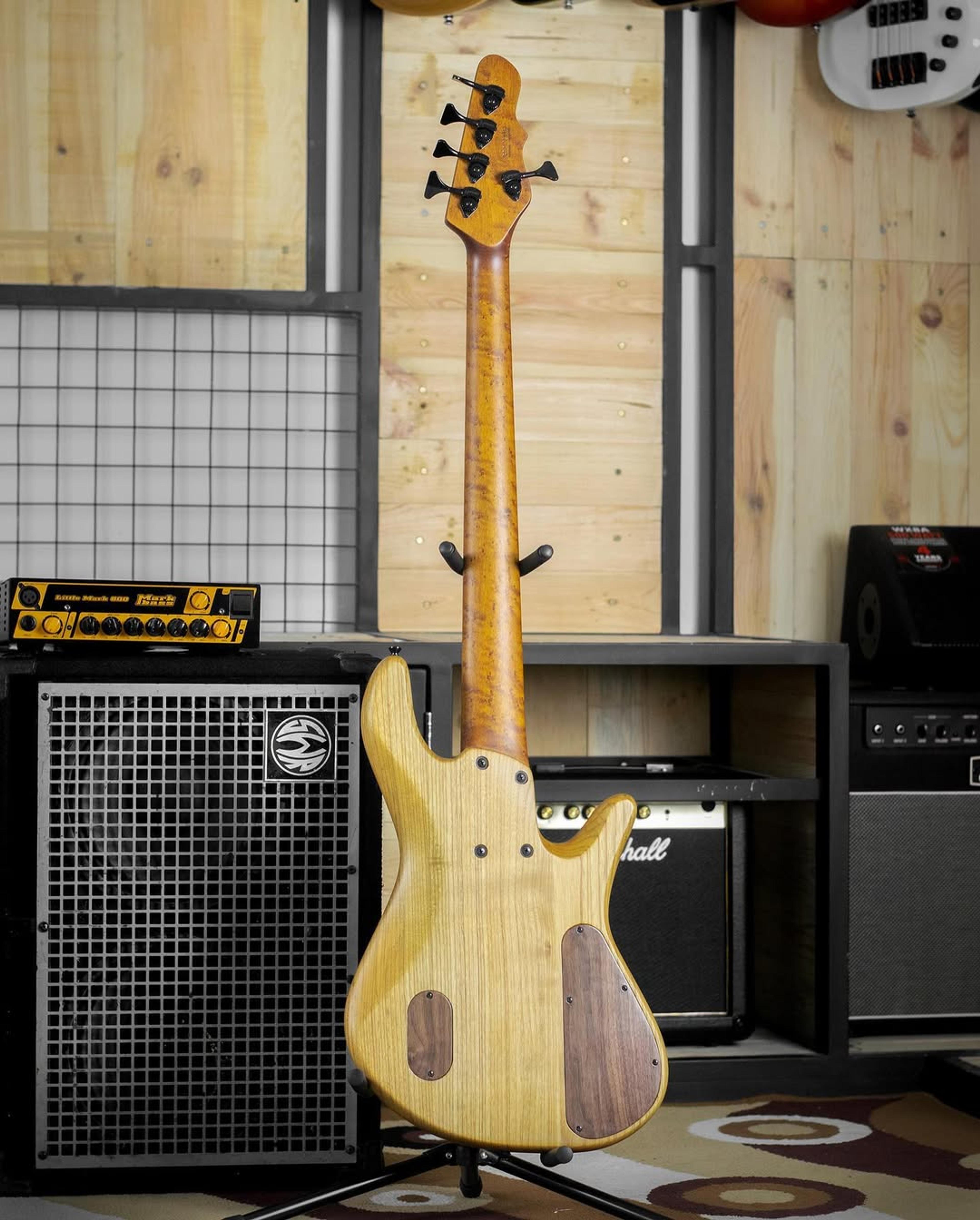 Full Back front view of the ODIENG Corvette 5 string bass