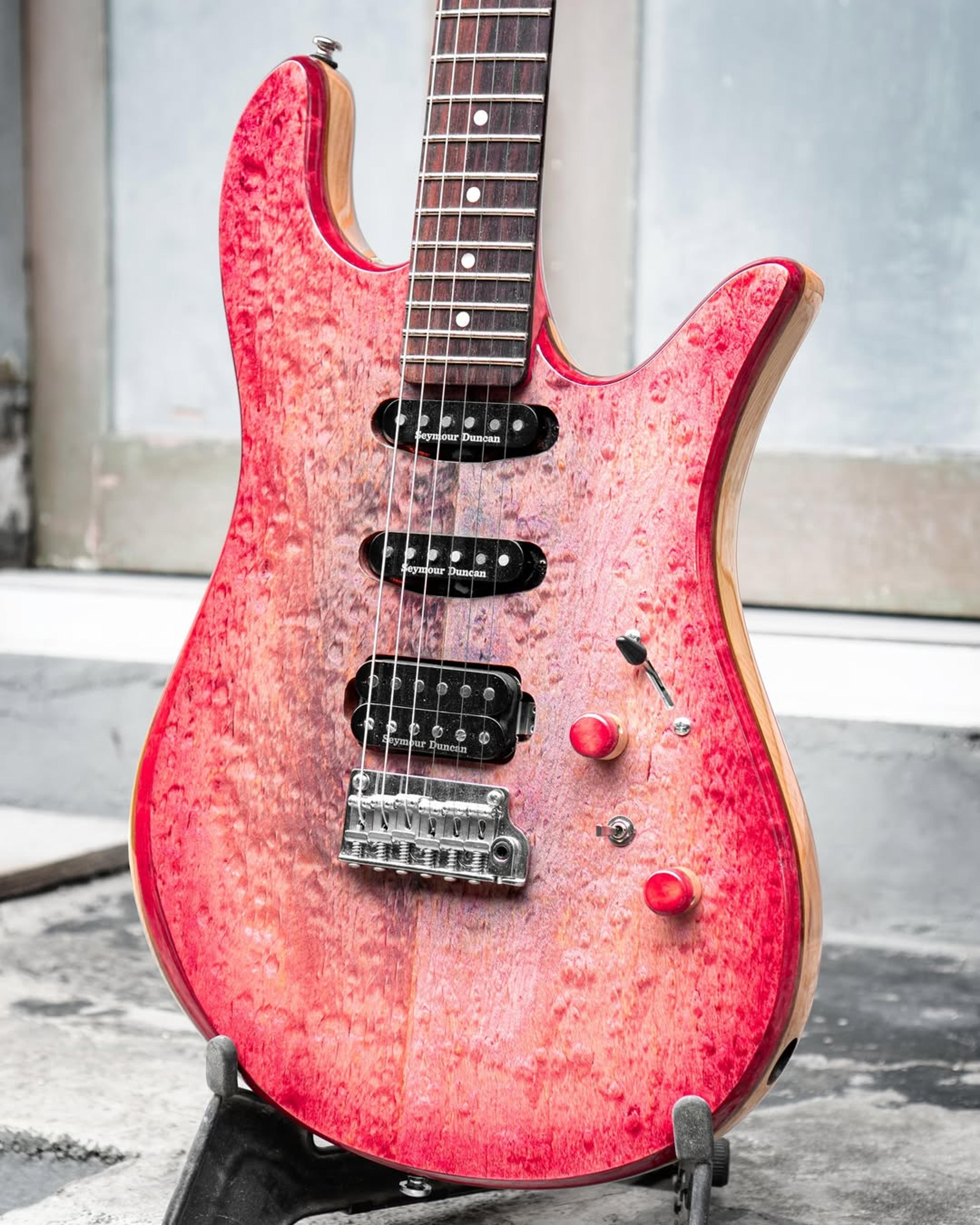 Side Body view of the ODIENG Serephin 6 string guitar