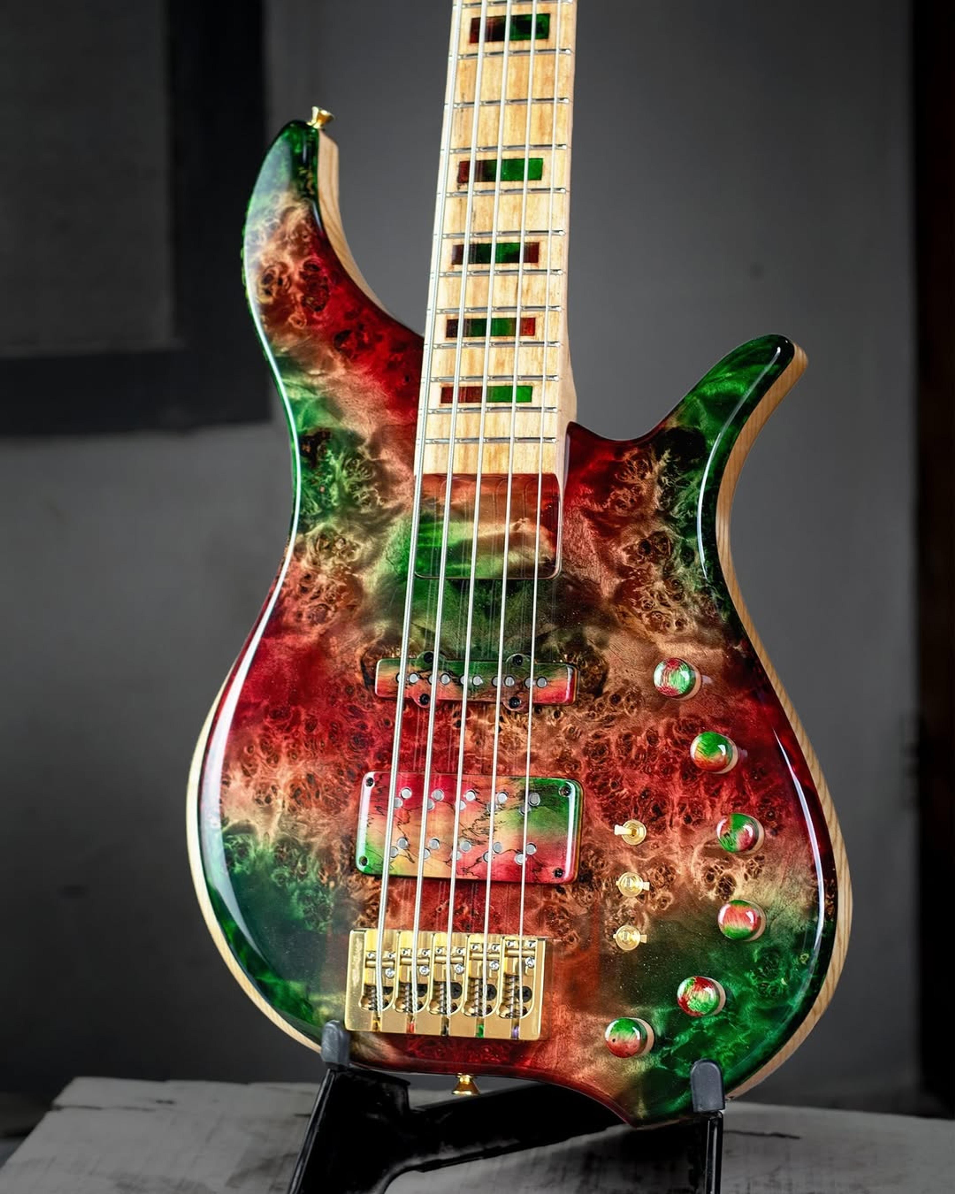 Front body view of the ODIENG Viper 5 string bass