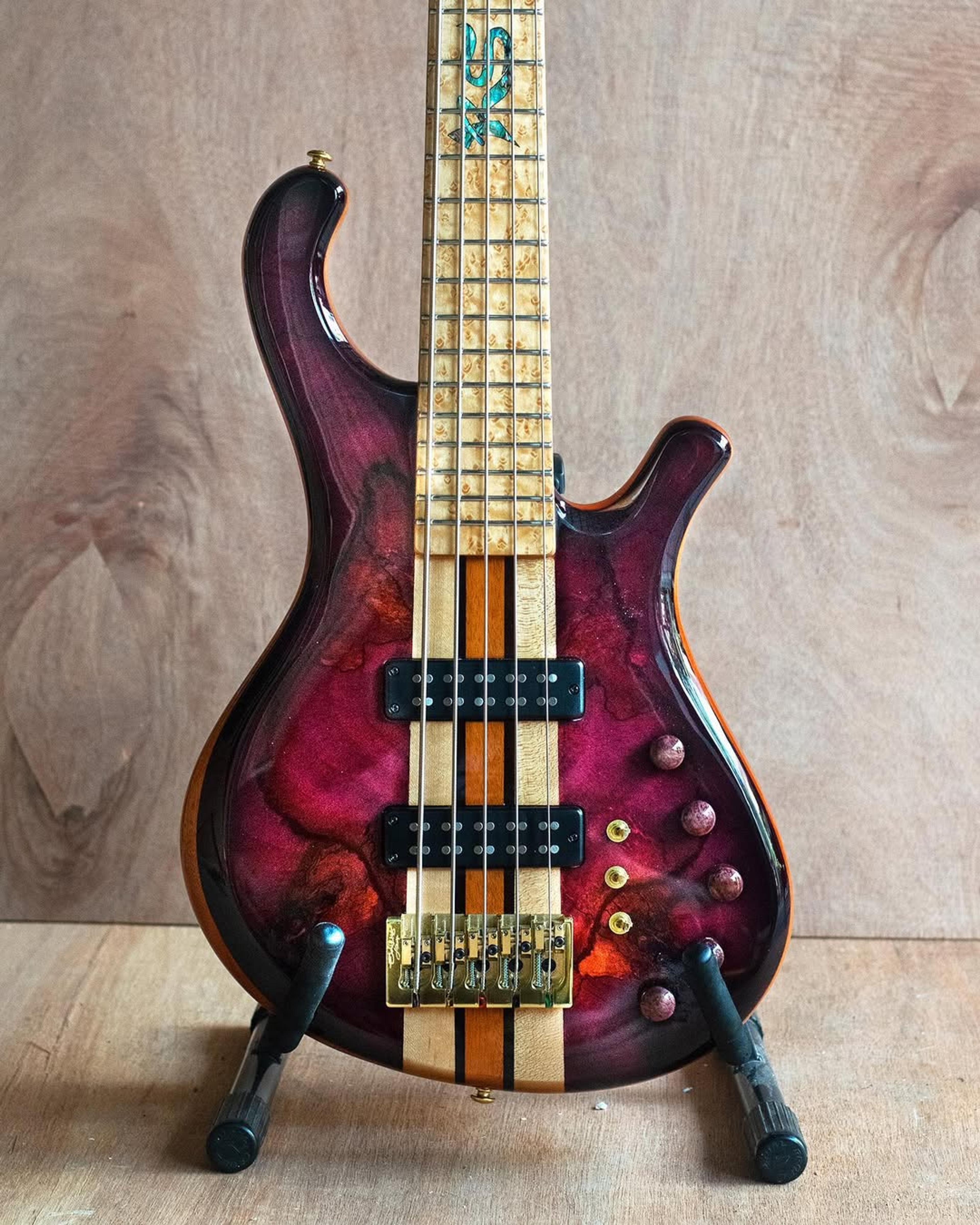Front body view of the ODIENG RS Series 5 string bass