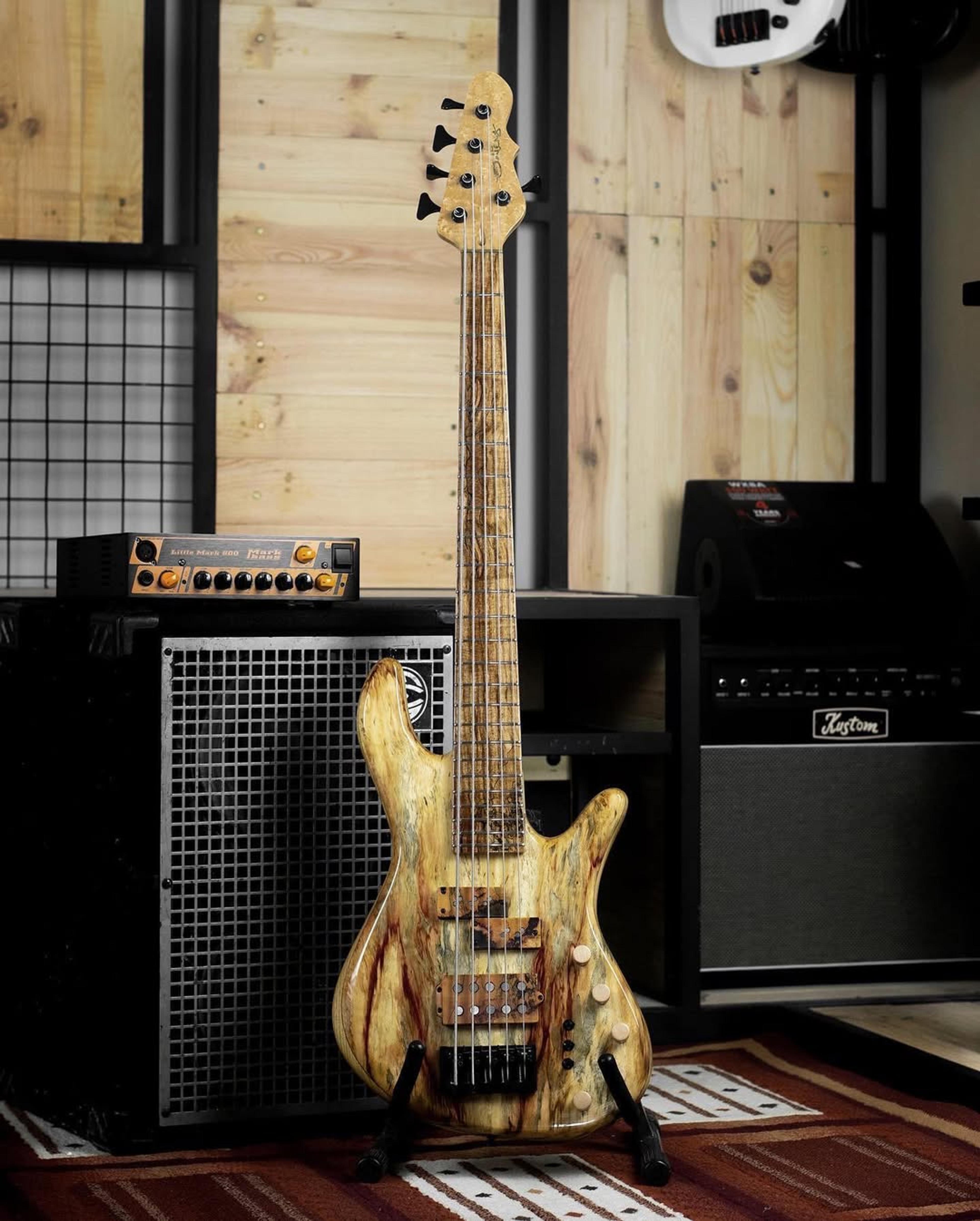 Full front view of the ODIENG Corvette 5 string bass