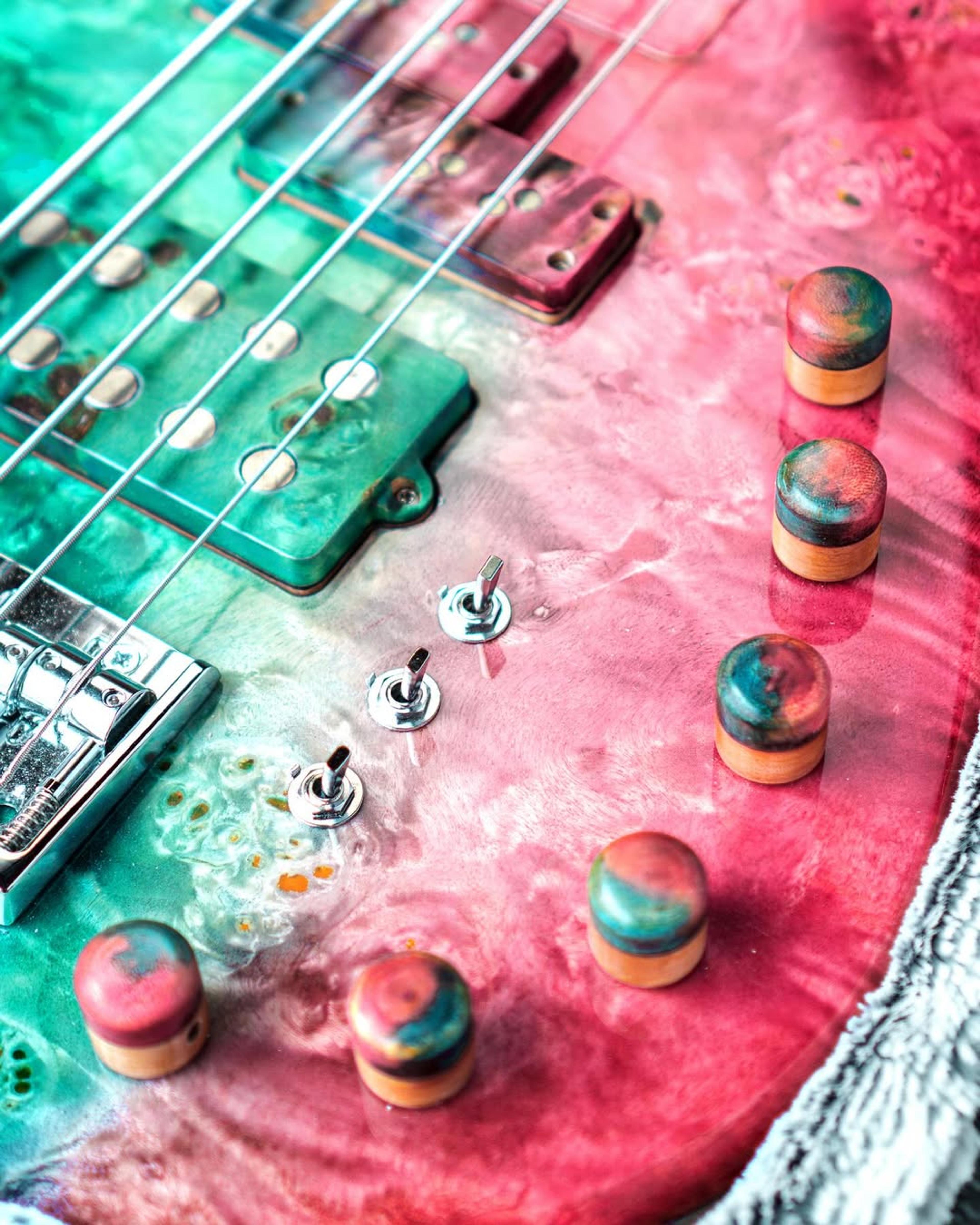 Front detail view of the ODIENG Viper 5 string bass