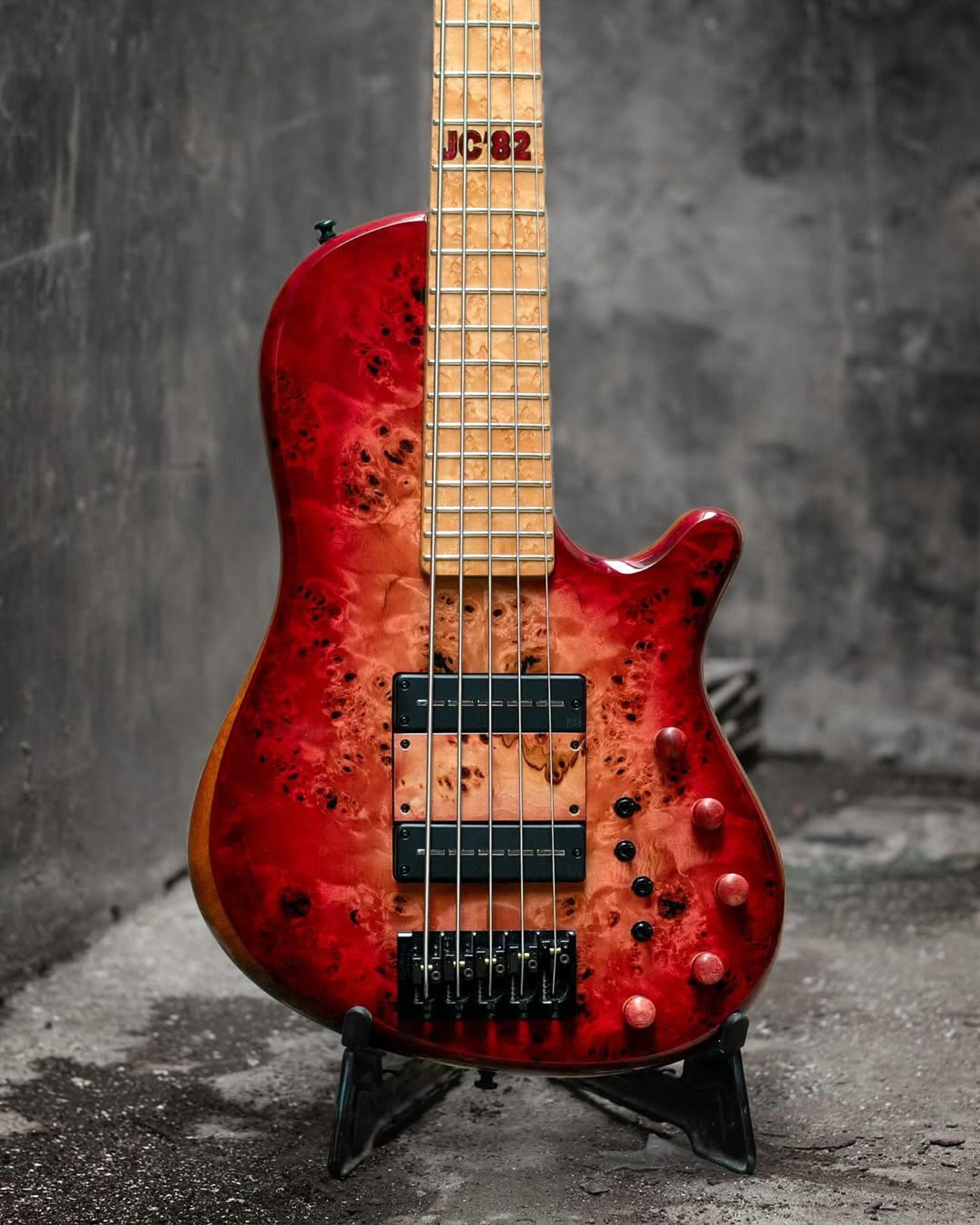 Front body view of the ODIENG Nebula 5 string bass