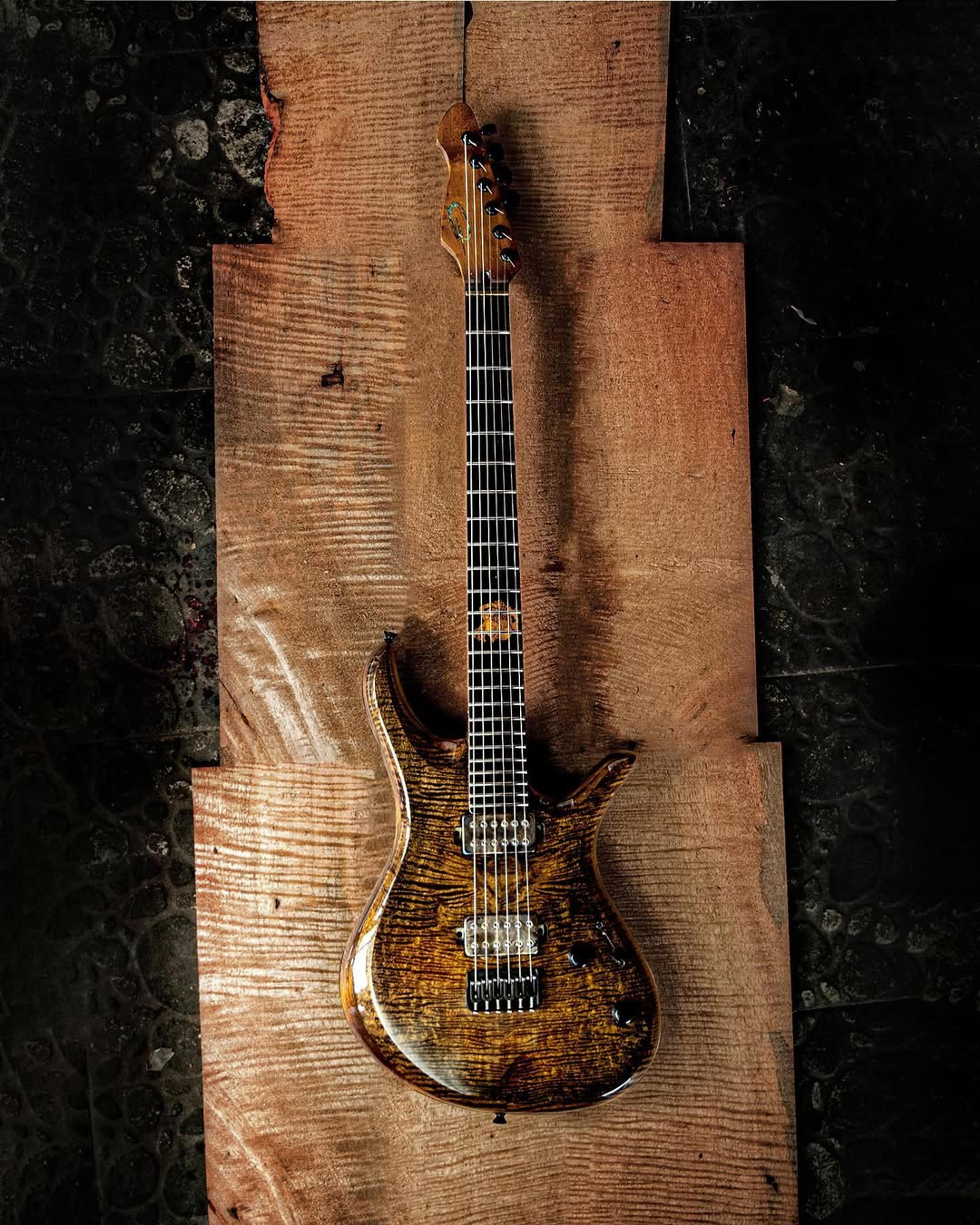 Full front view of the Odieng RWS 6 string Guitar