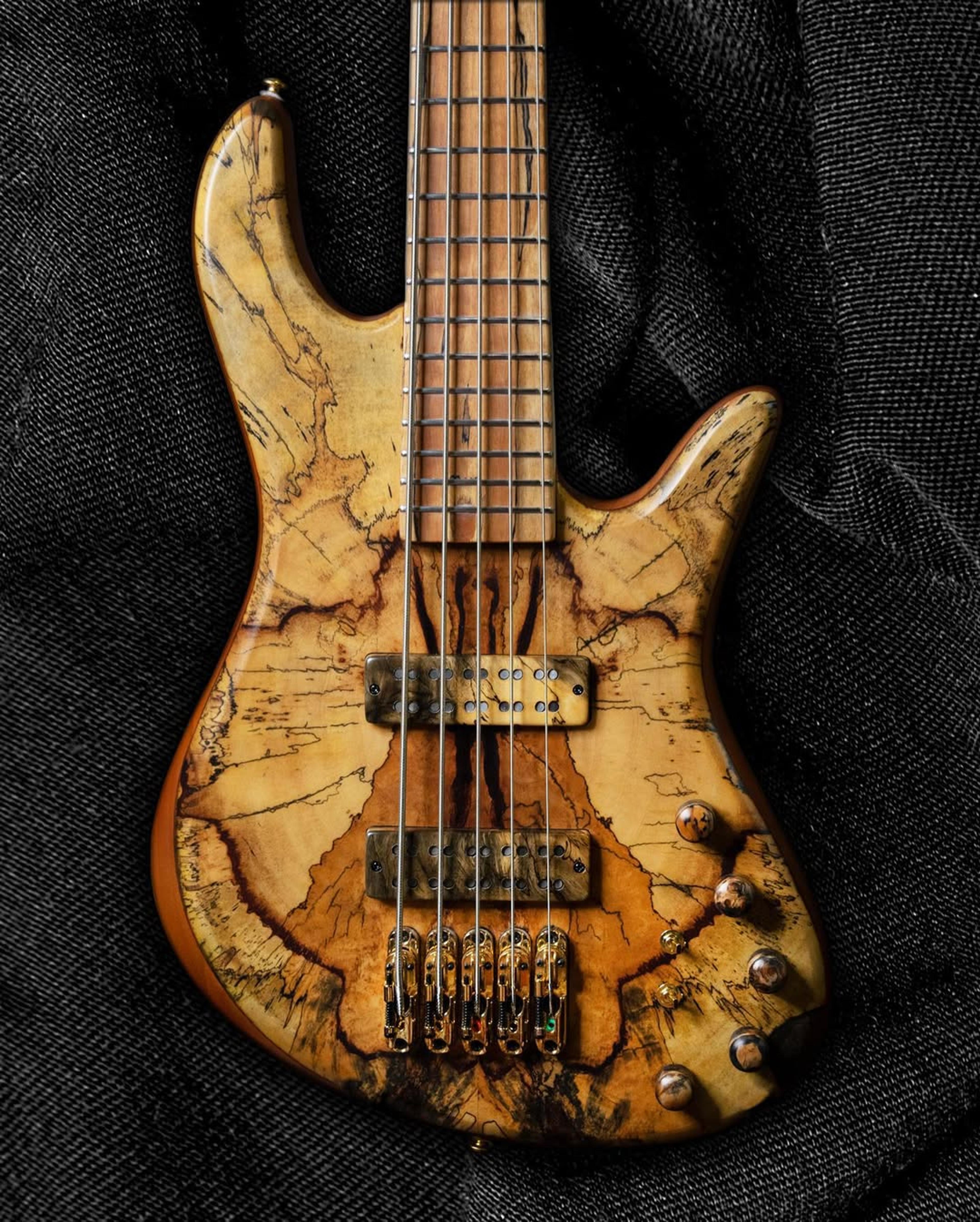 Front body view of the ODIENG Corvette 5 string bass