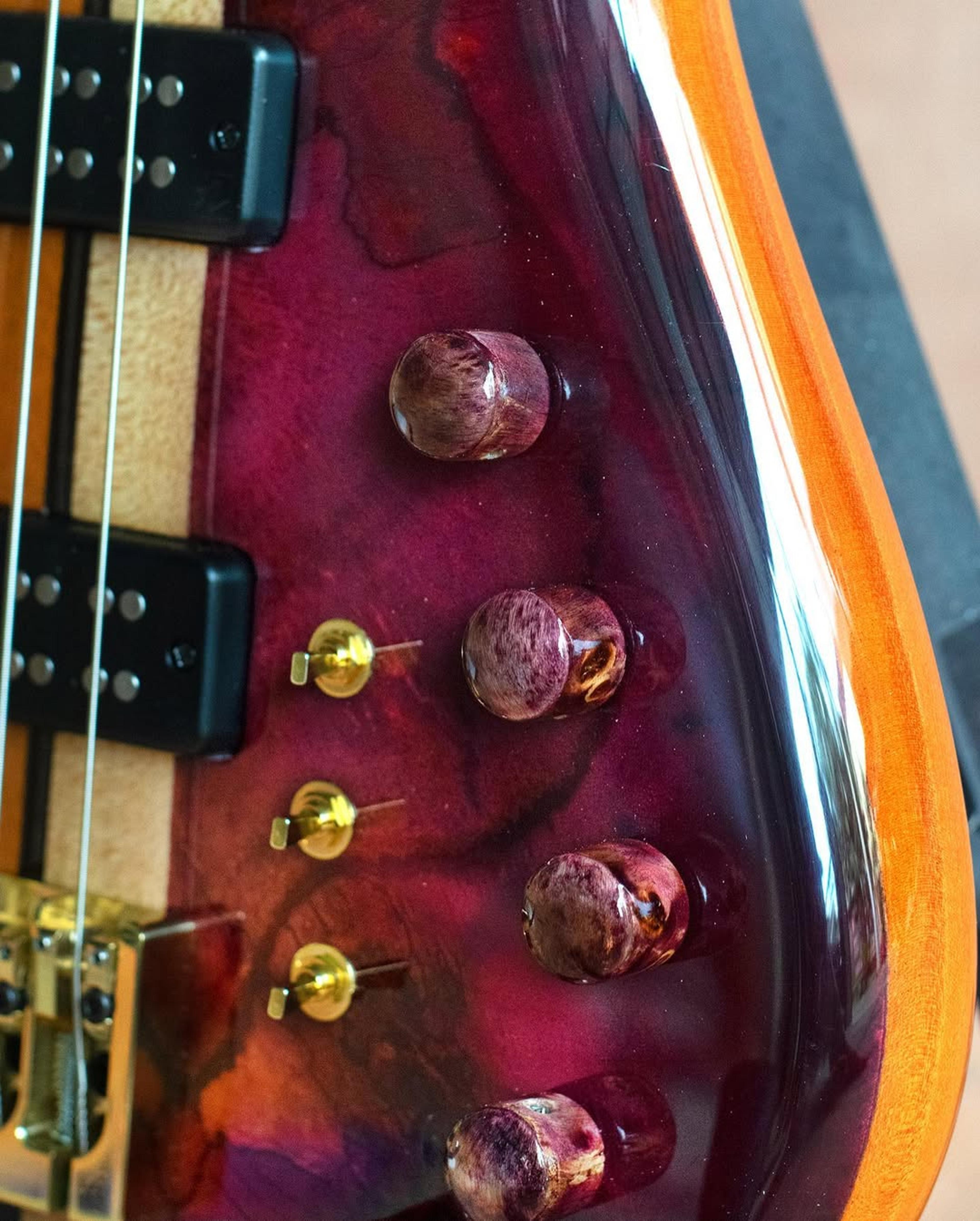 Front detail view of the ODIENG RS Series 5 string bass