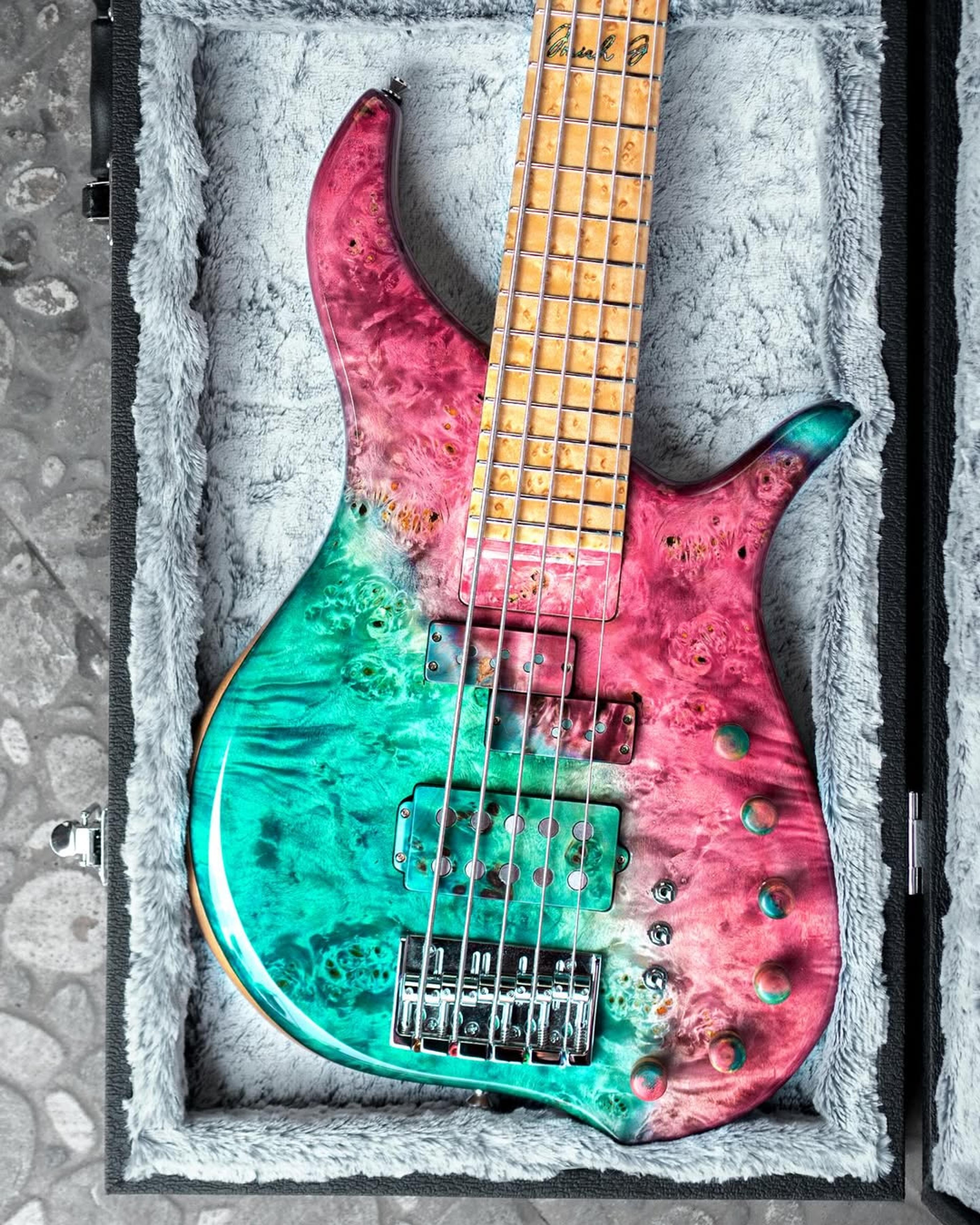 Front body view of the ODIENG Viper 5 string bass