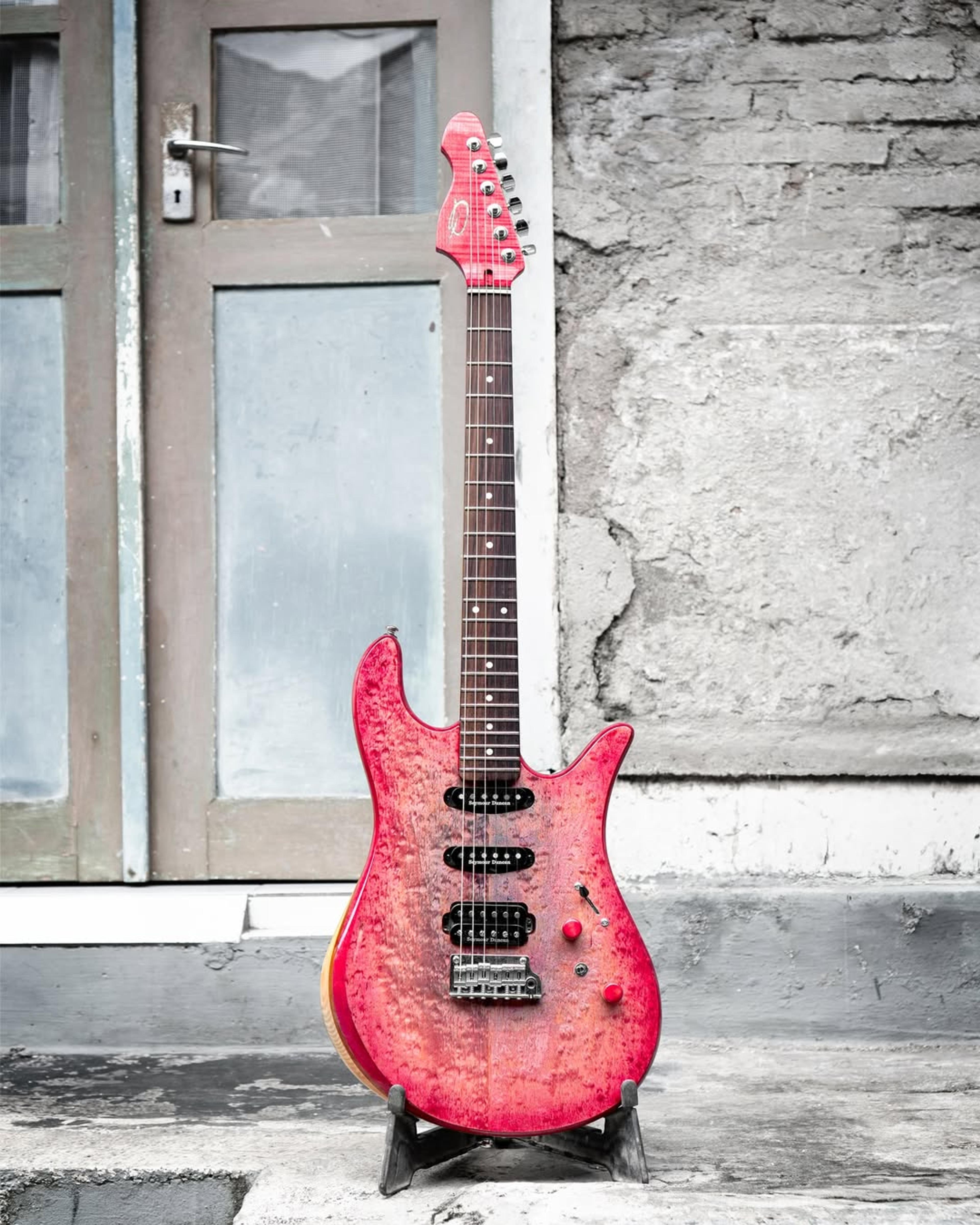 Full front view of the ODIENG Serephin 6 string Guitar