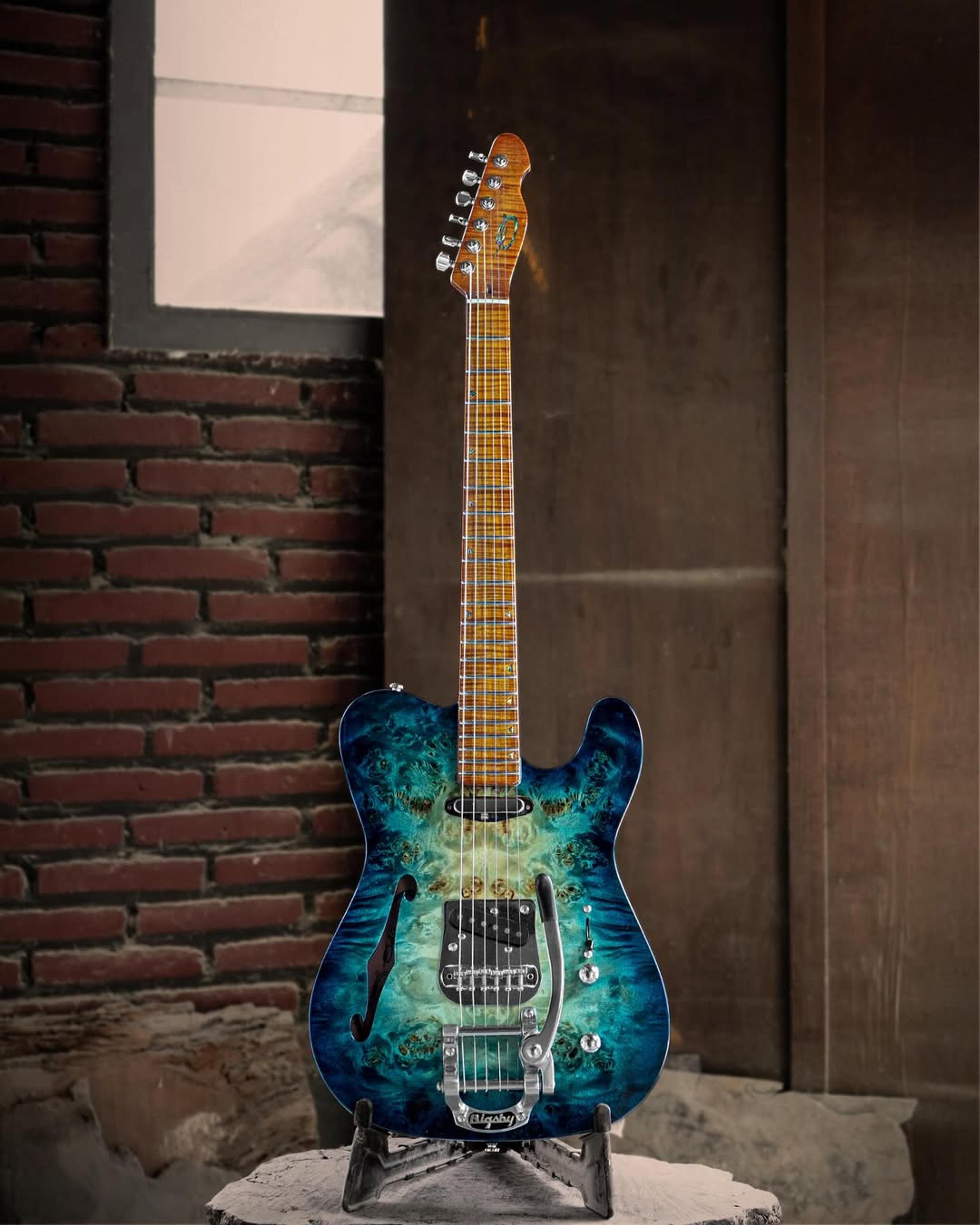 Full front view of the ODIENG Parama Guitar 6 string Guitar
