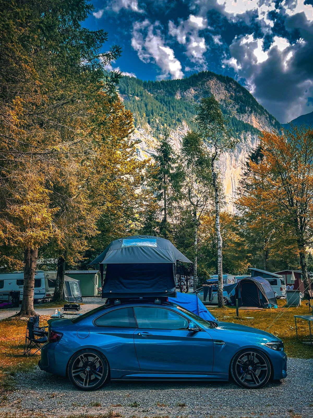 BMW in Lauterbrunnen