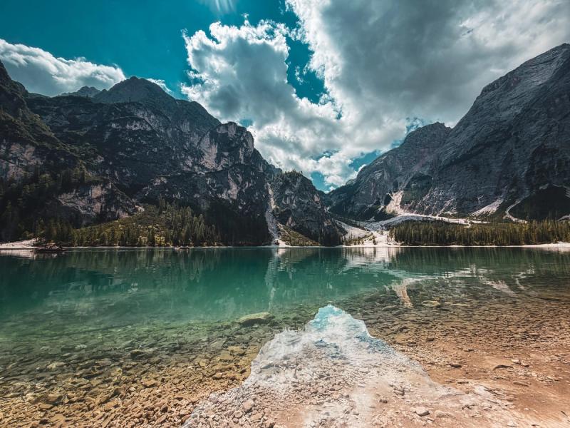 Lago di Braies, the turquoise lake beneath the Dolomites