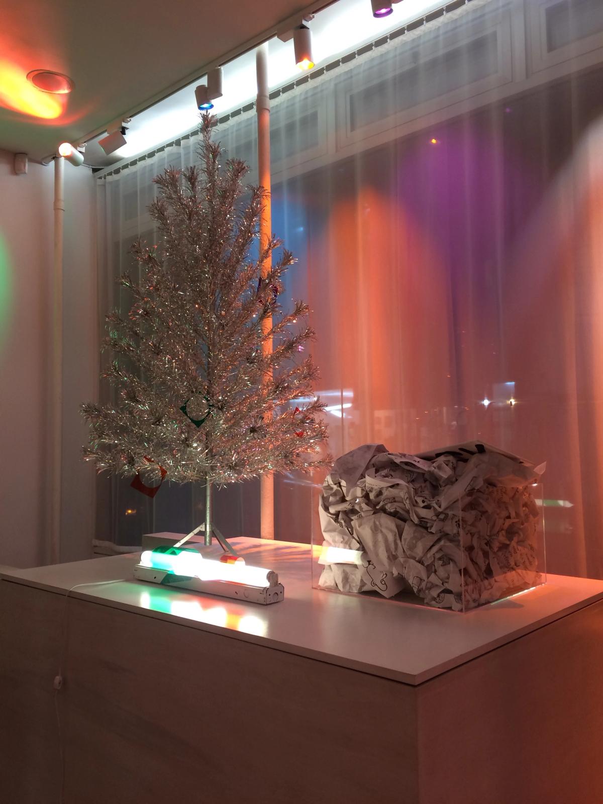 Kiosk Holiday Pop-up