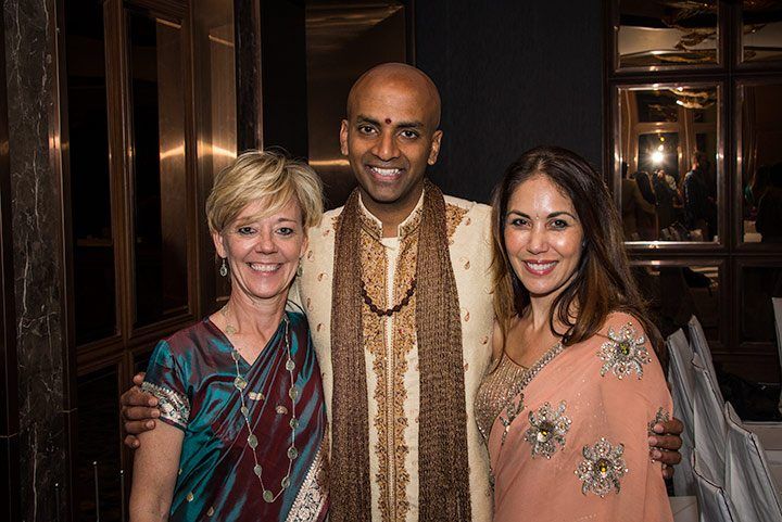 A very special thank you to Robin (left) and Laura for all their help on the trip. Robin taught the yoga asana classes and assisted with the journey, and Laura coordinated the trip with me. Thank you both for your help in making it a great success!