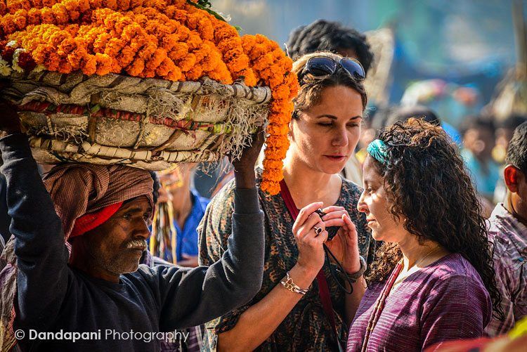 Our travelers at the flower market...