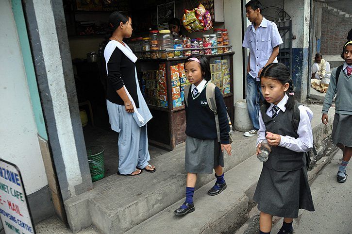 The winding road to Darjeeling from Bagdogra, the nearest airport 93kms aways