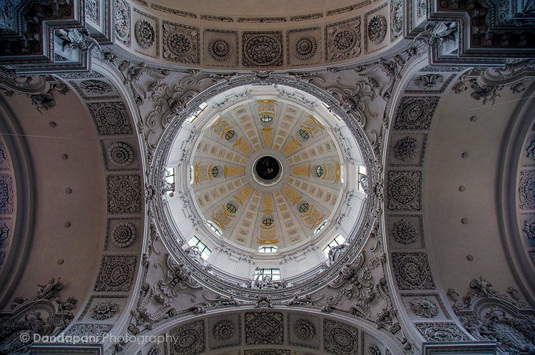 Amazing ceiling work in the church....
