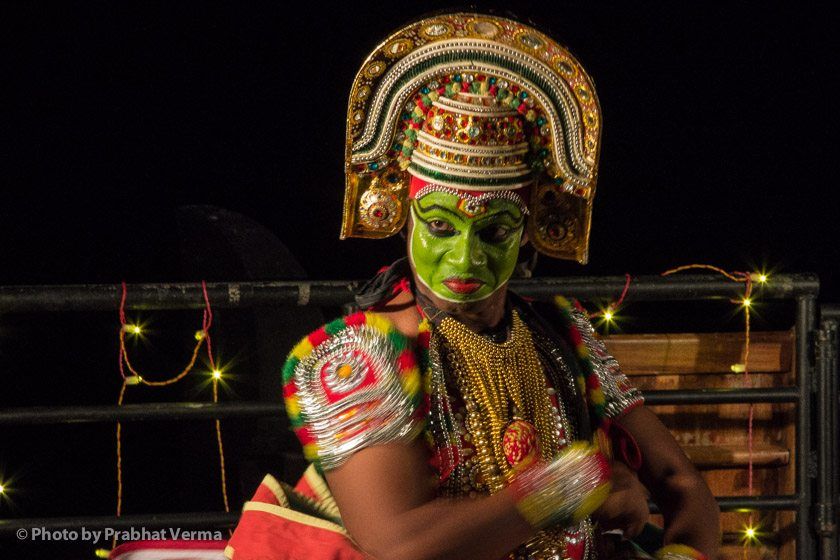 Kannan gives a spectacular performance on our dinner boat ride under the stars on Lake Vembanad.