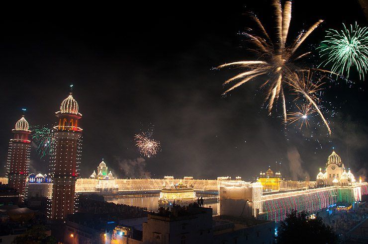 Diwali fireworks at the Golden Temple, Amritsar image