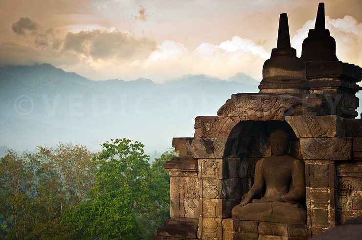borobudur-temple-indonesia-central Java