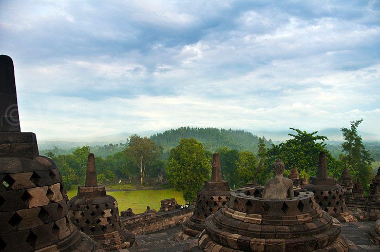 Java's Buddhist Sanctuaries image