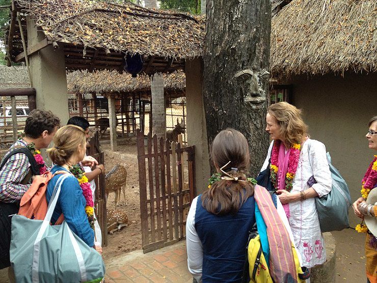A Deer Friend in Swamimalai image