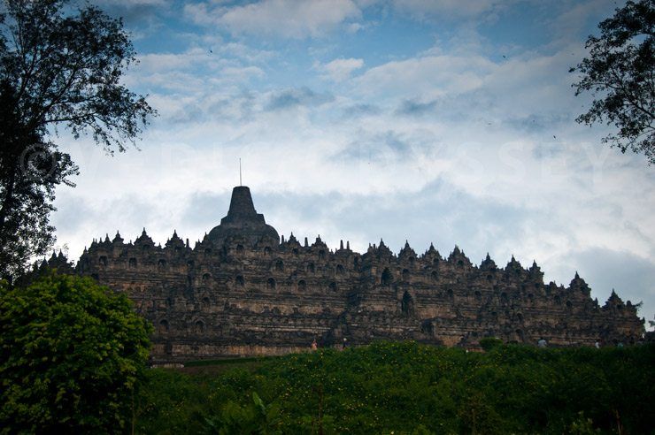 Java's Buddhist Sanctuaries