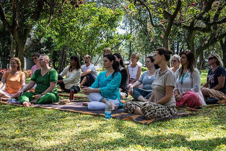 17 wonderful spiritual seekers join me on a 10-day spiritual adventure through South India.