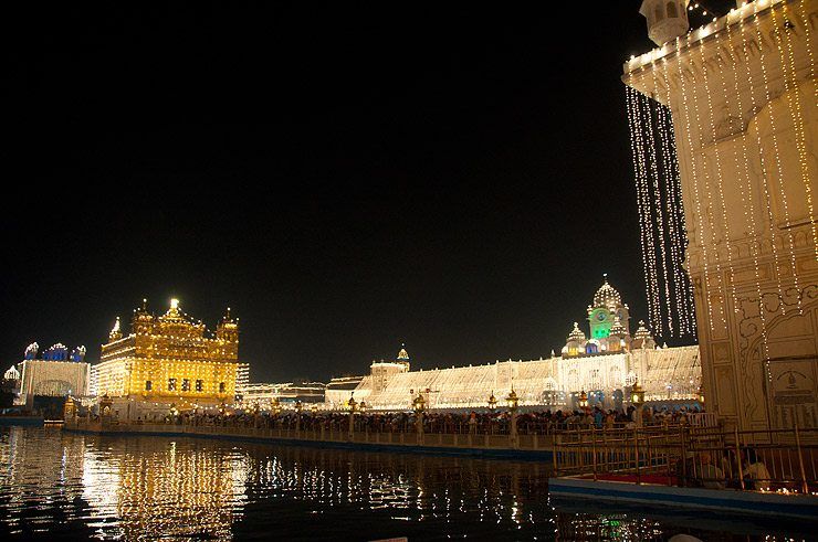 Diwali fireworks at the Golden Temple, Amritsar image