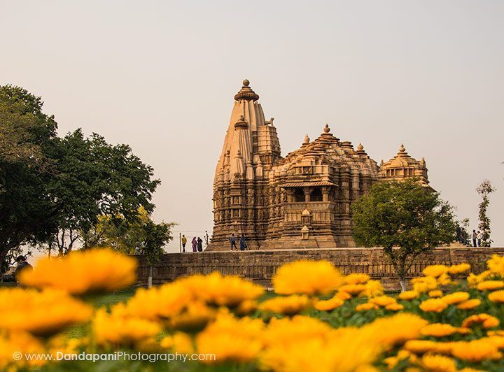 A few hours later we are in the presence of these majestic temples.