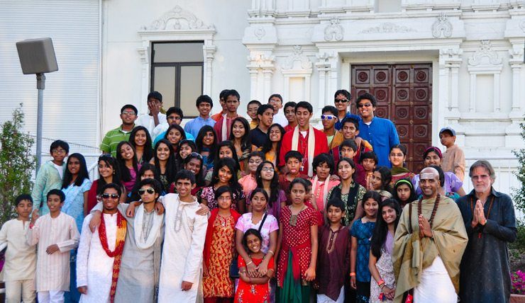 Classes and Temples - Hindu Youth Camp image