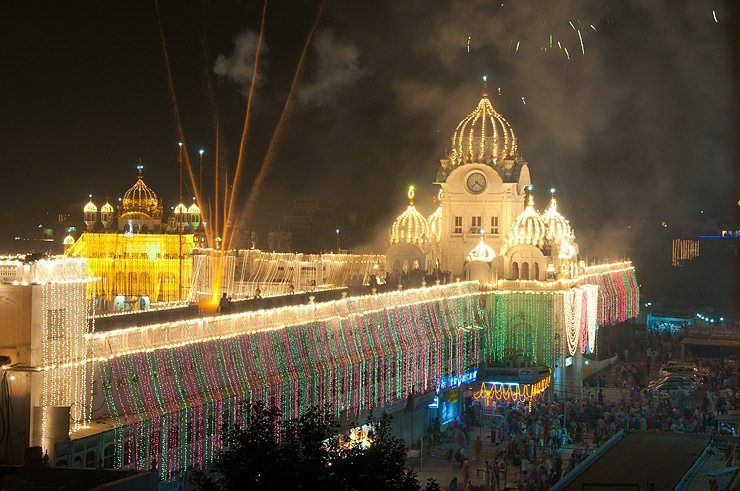 Diwali fireworks at the Golden Temple, Amritsar image
