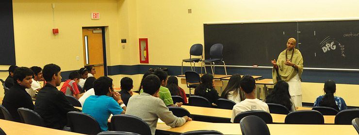 Classes and Temples - Hindu Youth Camp image