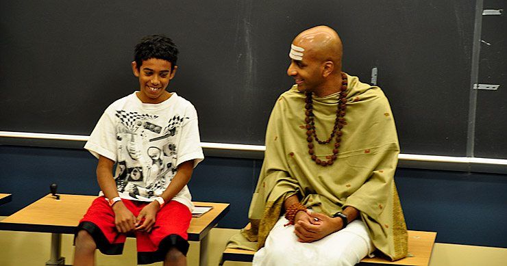 Dandapani teaches Hindu youth children
