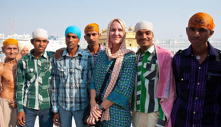 Diwali Morning at the Golden Temple image