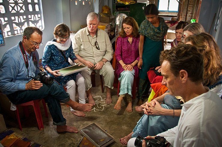 Visiting the home of a Sari Weaver image