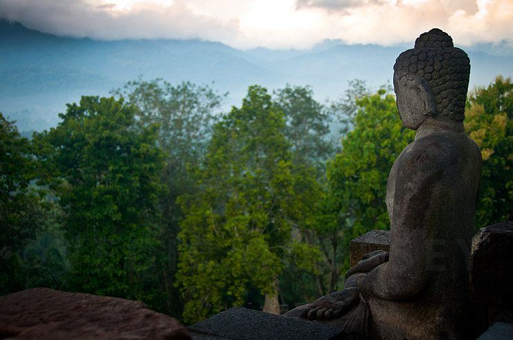 borobudur-temple-indonesia-central Java