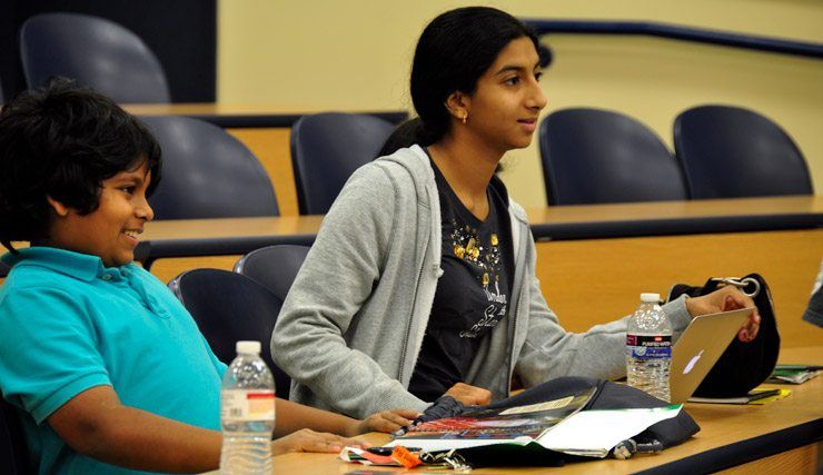 Dandapani teaches Hindu youth children