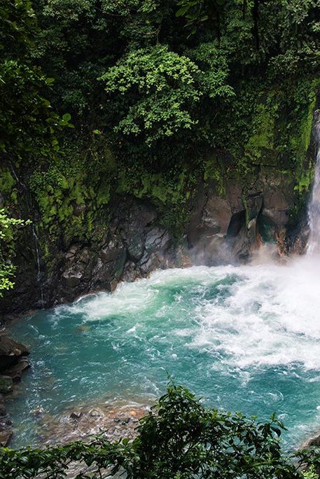 rio-celeste-waterfall-tenorio-costa-rica