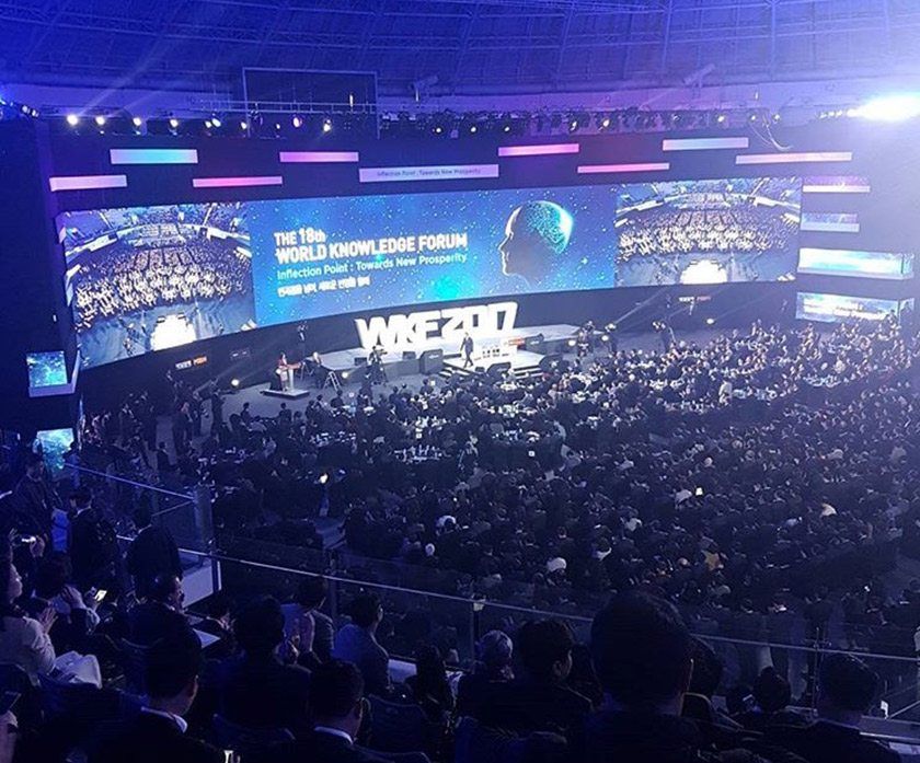 View of Jangchung Arena and the few thousand people gathered for the 2017 World Knowledge Forum.