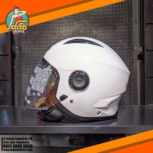 ZEUS ZS-617 White