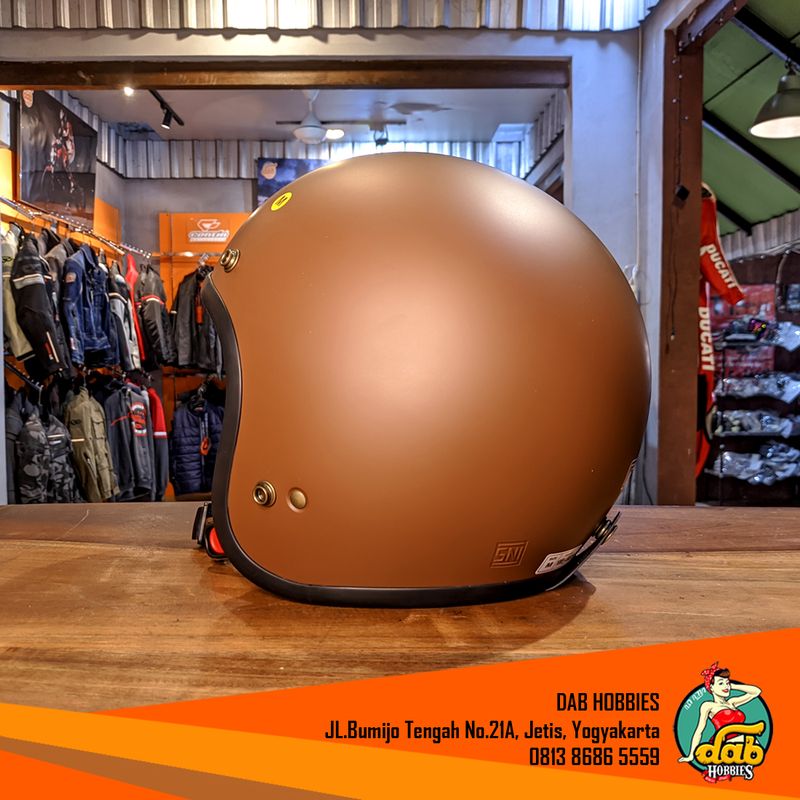 Zeus 385C Matt Brown image 3