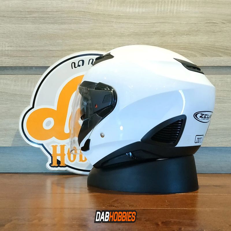 Zeus 611 White image 2