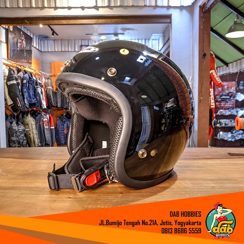 Zeus 385C Black image 1