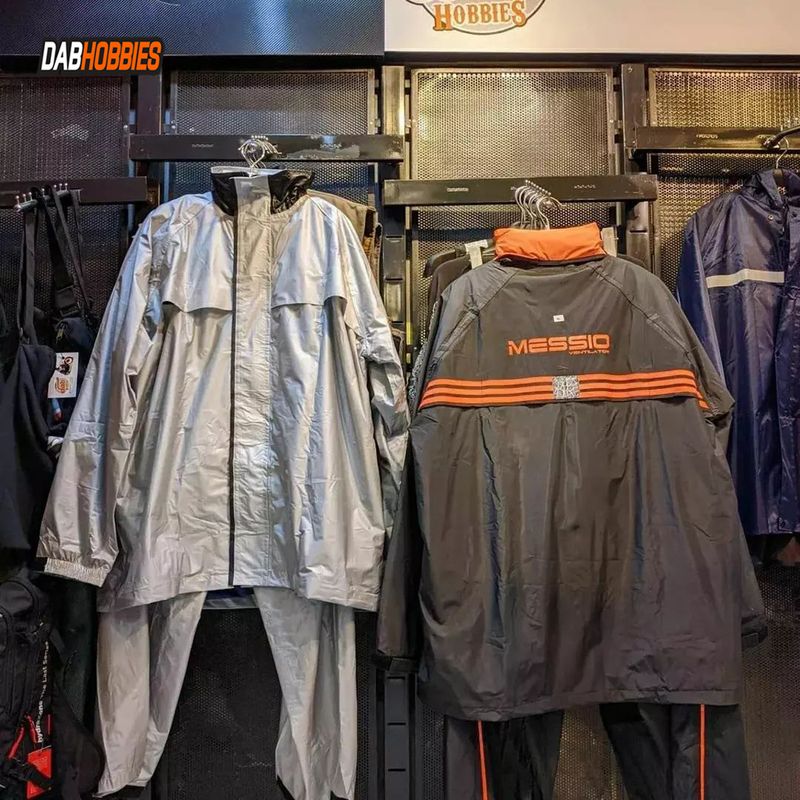 Messio V1 Raincoat image 2