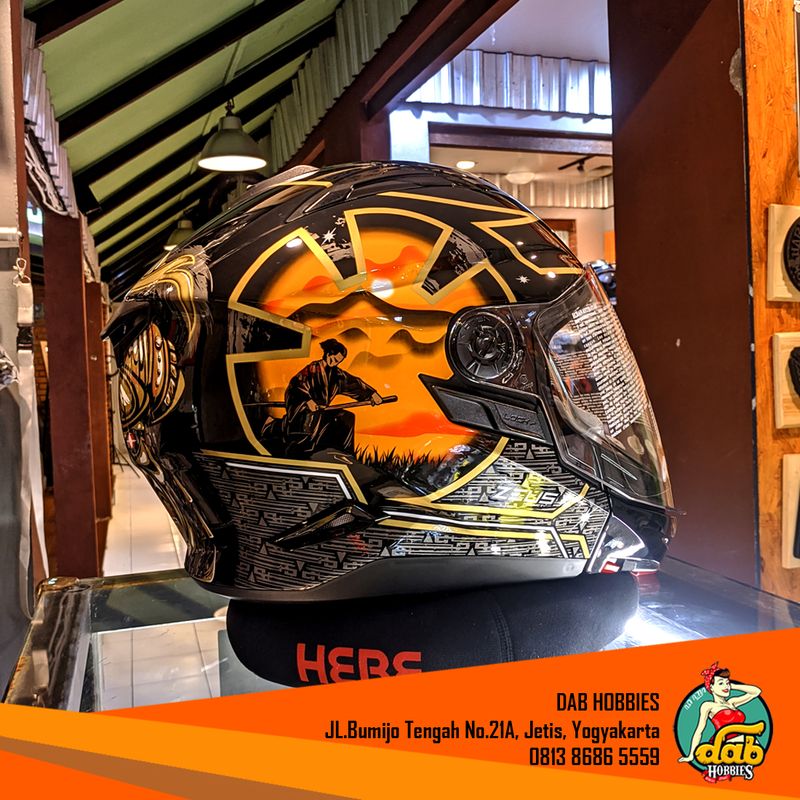 Zeus 613C Black/AJ20 Orange image 2