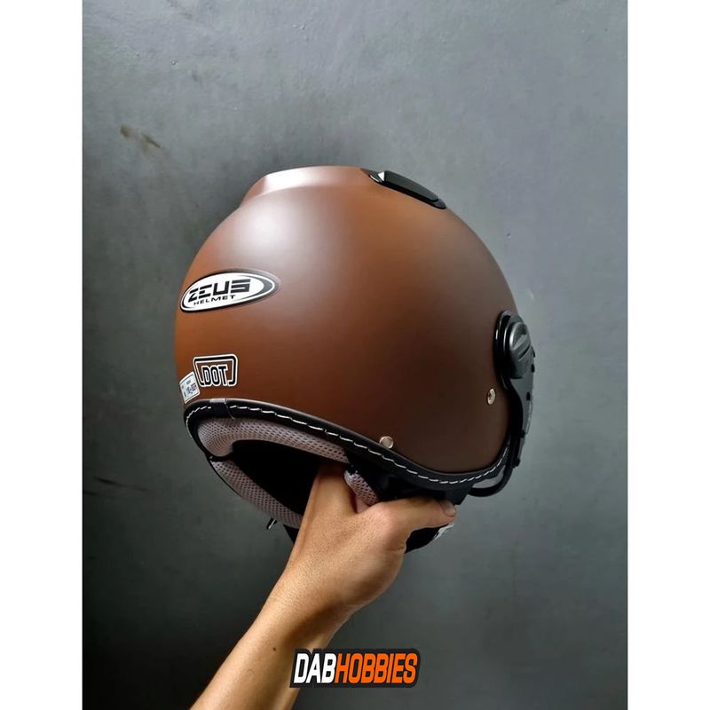 Zeus 210K Matt Brown image 3