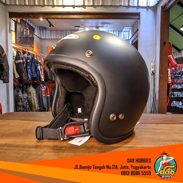 Zeus 385C Matt Black